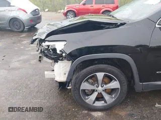 2019 Jeep Cherokee Limited z VIN 1C4PJMDX5KD136372, wystawiony jako IAAI lot #41909230 z przebiegiem 71 508 mil mil oraz . Historia ofert i sprzedaży dostępna na DreamBid. Obrazek 18.