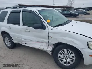 2006 Mercury Mariner Luxury with VIN 4M2YU56146KJ00694, listed as a IAAI auction lot 41619059 with 181,425 mi miles. Bid and sale history available at carsss.com. Image 6.