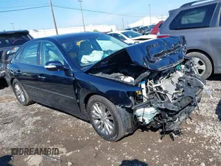 2011 Hyundai Azera Limited z VIN KMHFC4DF9BA518236, wystawiony jako IAAI lot #42376258 z przebiegiem 138 132 mil mil oraz . Historia ofert i sprzedaży dostępna na DreamBid. Obrazek 1.