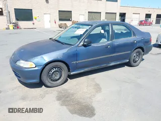 1994 Honda Civic DX z VIN JHMEG8646RS011787, wystawiony jako IAAI lot #42353591 z przebiegiem 279 381 mil mil oraz . Historia ofert i sprzedaży dostępna na DreamBid. Obrazek 2.