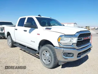 2022 Ram 2500 Tradesman z VIN 3C6UR5CJ2NG272004, wystawiony jako IAAI lot #42417276 z przebiegiem 91 841 mil mil oraz . Historia ofert i sprzedaży dostępna na DreamBid. Obrazek 1.