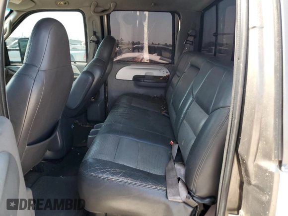 2001 Ford F-250 XL with VIN 1FTNW21F81EC72433, listed as a Copart auction lot 55520905 with 387,113 mi miles and Salvage title. Bid and sale history available at DreamBid. Image 10.