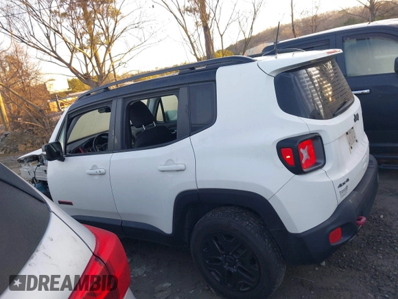 2018 Jeep Renegade Trailhawk with VIN ZACCJBCBXJPH18007, listed as a IAAI auction lot 41417677 with 46,296 mi miles. Bid and sale history available at carsss.com. Image 14.