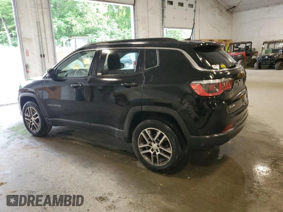 2017 Jeep Compass Latitude z VIN 3C4NJDBB6HT650913, wystawiony jako Copart lot #61908455 z przebiegiem 83 411 mil mil oraz Szkoda całkowita • Salvage title. Historia ofert i sprzedaży dostępna na DreamBid. Obrazek 2.