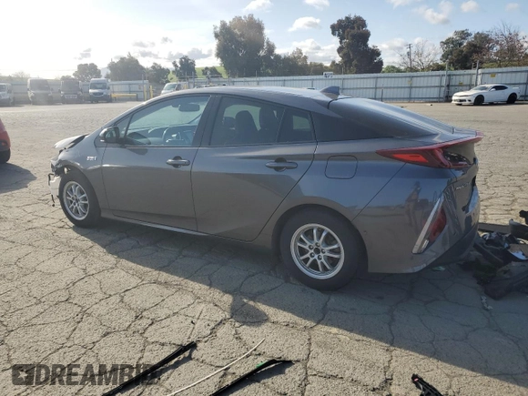 2017 Toyota Prius Plus z VIN JTDKARFP2H3058796, wystawiony jako Copart lot #52372055 z przebiegiem 119 165 mil mil oraz Szkoda całkowita • Salvage title. Historia ofert i sprzedaży dostępna na DreamBid. Obrazek 2.