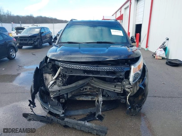 2014 Ford Explorer Limited with VIN 1FM5K8F82EGA63008, listed as a IAAI auction lot 41429938 with 1 mi miles. Bid and sale history available at carsss.com. Image 12.