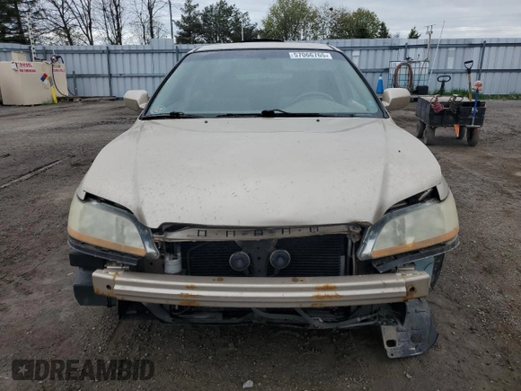 2001 Honda Accord LX z VIN 1HGCG56471A806768, wystawiony jako Copart lot #57066765 z przebiegiem 166 743 mil mil oraz Czysty tytuł • Clean title. Historia ofert i sprzedaży dostępna na DreamBid. Obrazek 5.