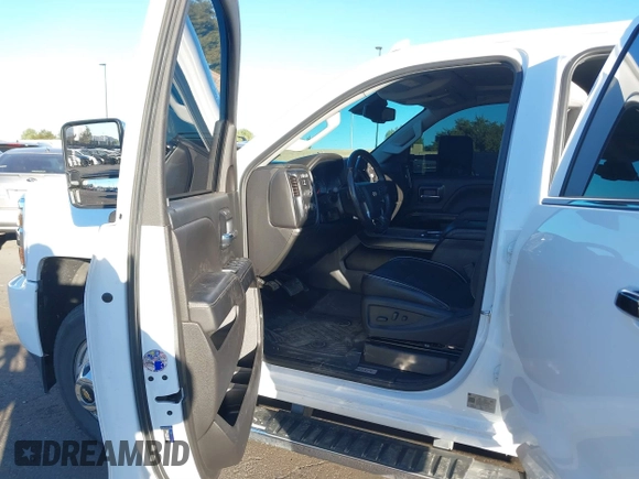 2018 Chevrolet Silverado 3500HD High Country with VIN 1GC4K1EY6JF207068, listed as a IAAI auction lot 41288394 with 110,158 mi miles and . Bid and sale history available at DreamBid. Image 6.