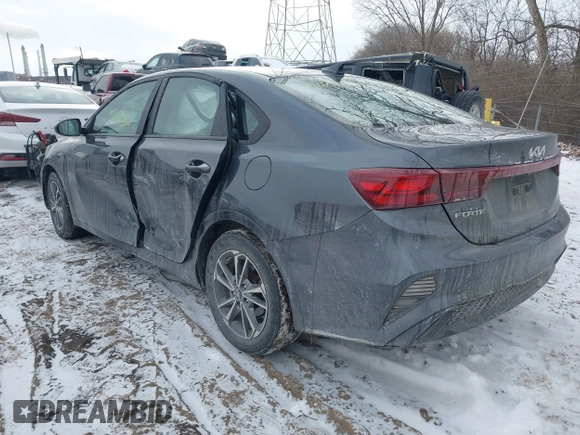 2022 Kia Forte LXS with VIN 3KPF24ADXNE435362, listed as a IAAI auction lot 41624362 with 54,930 mi miles and . Bid and sale history available at DreamBid. Image 3.