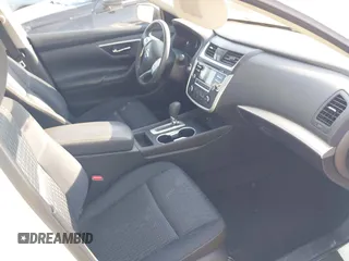 2016 Nissan Altima S z VIN 1N4AL3APXGC236145, wystawiony jako IAAI lot #41883454 z przebiegiem 47 167 mil mil oraz . Historia ofert i sprzedaży dostępna na DreamBid. Obrazek 5.