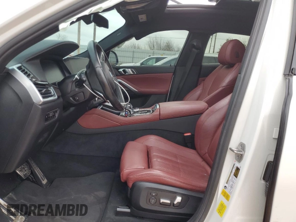 2021 BMW X6 sDrive40i z VIN 5UXCY4C03M9H36510, wystawiony jako Copart lot #86419524 z przebiegiem Nie podano mil oraz Szkody całkowita. Historia ofert i sprzedaży dostępna na DreamBid. Obrazek 7.