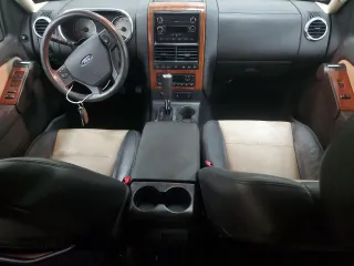 2008 Ford Explorer Eddie Bauer with VIN 1FMEU74E28UB33089, listed as a Copart auction lot 57020915 with 160,445 mi miles and Clean title. Bid and sale history available at DreamBid. Image 8.