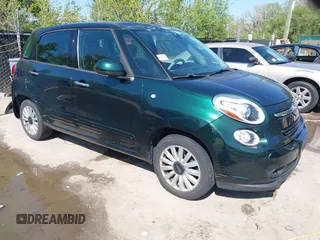 2014 FIAT 500L Easy with VIN ZFBCFABH4EZ022268, listed as a IAAI auction lot 42060203 with 106,918 mi miles. Bid and sale history available at carsss.com. Image 1.