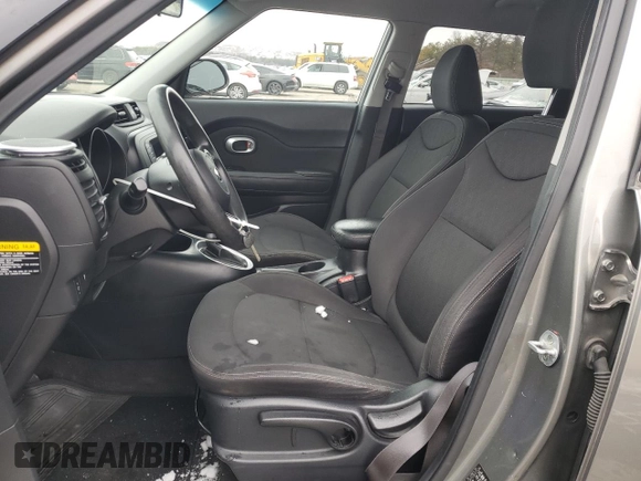 2015 Kia Soul with VIN KNDJN2A2XF7159738, listed as a Copart auction lot 44643055 with 107,285 mi miles and Clean Title. Bid and sale history available at DreamBid. Image 7.