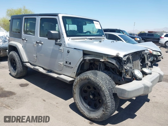 2008 Jeep Wrangler Unlimited X с VIN 1J4GA39198L547328, выставлен на аукционе IAAI как лот 42288915 с пробегом 175 015 миль миль и . История ставок и продаж доступна на DreamBid. Изображение 1.