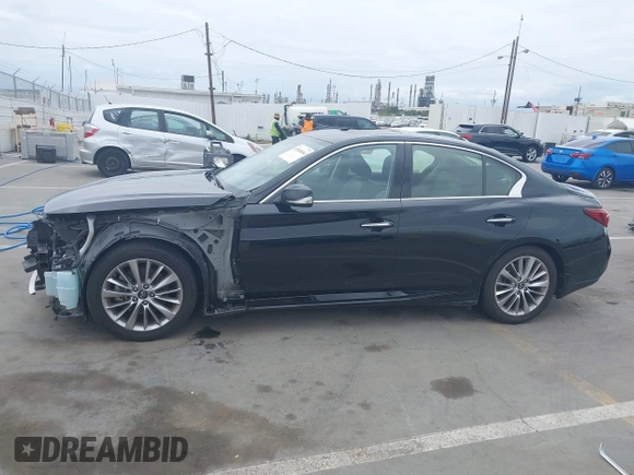 2020 Infiniti Q50 3.0t LUXE with VIN JN1EV7AP6LM206614, listed as a IAAI auction lot 41868604 with 54,247 mi miles. Bid and sale history available at carsss.com. Image 14.