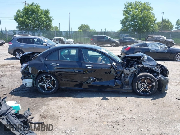 2017 Mercedes-Benz C 300 with VIN 55SWF4KB5HU233415, listed as a IAAI auction lot 42399094 with Not provided miles and . Bid and sale history available at DreamBid. Image 13.