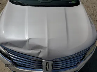 2015 Lincoln MKC z VIN 5LMCJ1A94FUJ47221, wystawiony jako Copart lot #55670615 z przebiegiem 143 926 mil mil oraz Szkody całkowita. Historia ofert i sprzedaży dostępna na DreamBid. Obrazek 12.