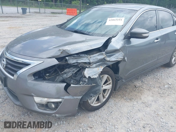 2015 Nissan Altima SV z VIN 1N4AL3AP9FC575493, wystawiony jako IAAI lot #42065104 z przebiegiem 230 291 mil mil oraz . Historia ofert i sprzedaży dostępna na DreamBid. Obrazek 6.