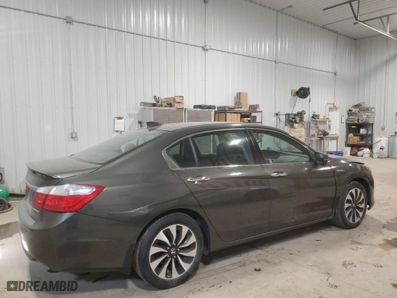 2014 Honda Accord Hybrid with VIN 1HGCR6F30EA008593, listed as a Copart auction lot 44259925 with 195,834 mi miles and Salvage Title. Bid and sale history available at carsss.com. Image 3.