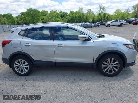 2017 Nissan Rogue SL with VIN JN1BJ1CR4HW119221, listed as a IAAI auction lot 42225236 with 172,171 mi miles and . Bid and sale history available at DreamBid. Image 13.