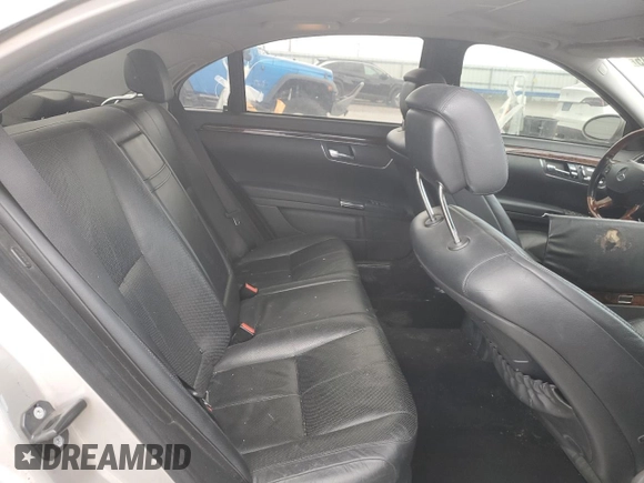 2007 Mercedes-Benz S 550 with VIN WDDNG71X27A106885, listed as a Copart auction lot 54573435 with 182,539 mi miles and Salvage title. Bid and sale history available at DreamBid. Image 10.