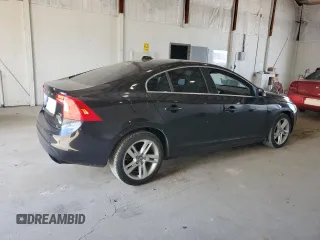 2015 Volvo S60 T5 Drive-E Premier z VIN YV140MFB1F1317431, wystawiony jako Copart lot #56203985 z przebiegiem 166 350 mil mil oraz Szkoda całkowita • Salvage title. Historia ofert i sprzedaży dostępna na DreamBid. Obrazek 3.