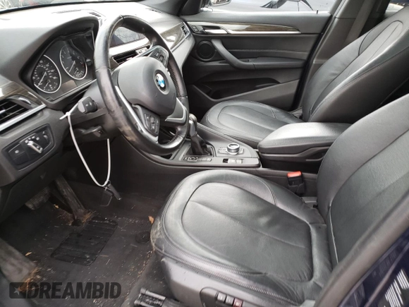 2018 BMW X1 xDrive28i with VIN WBXHT3C37J5K27663, listed as a Copart auction lot 38185933 with 61,894 mi miles. Bid and sale history available at carsss.com. Image 7.
