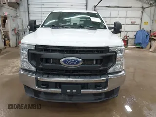 2022 Ford F-250 XL z VIN 1FT7W2B65NEC60608, wystawiony jako IAAI lot #42566725 z przebiegiem 169 011 mil mil oraz . Historia ofert i sprzedaży dostępna na DreamBid. Obrazek 12.