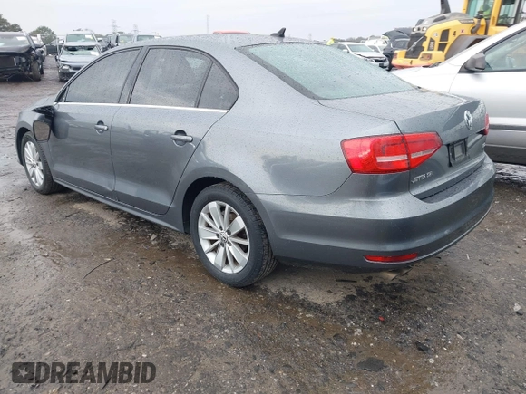 2015 Volkswagen Jetta SE с VIN 3VWLA7AJ7FM218630, выставлен на аукционе IAAI как лот 41621751 с пробегом 236 575 миль миль и . История ставок и продаж доступна на DreamBid. Изображение 3.