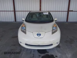 2012 Nissan LEAF SL with VIN JN1AZ0CP6CT018088, listed as a IAAI auction lot 42176194 with 53,037 mi miles. Bid and sale history available at carsss.com. Image 6.
