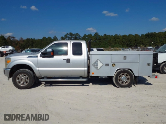 2012 Ford F-250 XL with VIN 1FT7X2B67CEA81674, listed as a IAAI auction lot 40652082 with 264,247 mi miles and . Bid and sale history available at DreamBid. Image 13.