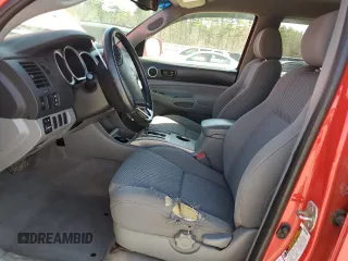 2005 Toyota Tacoma with VIN 5TEMU52N45Z069891, listed as a Copart auction lot 53718295 with 187,559 mi miles and Salvage title. Bid and sale history available at DreamBid. Image 7.