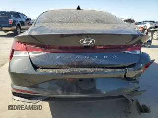 2023 Hyundai Elantra SEL z VIN 5NPLM4AG2PH103101, wystawiony jako Copart lot #49977135 z przebiegiem 28 443 mil mil oraz Szkoda całkowita • Salvage title. Historia ofert i sprzedaży dostępna na DreamBid. Obrazek 6.