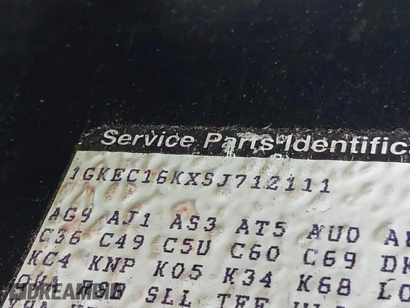 1995 GMC Suburban z VIN 1GKEC16KXSJ712111, wystawiony jako IAAI lot #42185423 z przebiegiem 269 010 mil mil oraz . Historia ofert i sprzedaży dostępna na DreamBid. Obrazek 9.