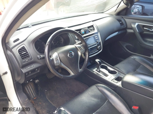2018 Nissan Altima 2.5 SV with VIN 1N4AL3AP9JC150008, listed as a IAAI auction lot 41481389 with 104,796 mi miles. Bid and sale history available at carsss.com. Image 18.
