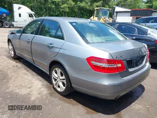 2010 Mercedes-Benz E 350 Luxury с VIN WDDHF5GB6AA252536, выставлен на аукционе IAAI как лот 42396716 с пробегом 121 275 миль миль и . История ставок и продаж доступна на DreamBid. Изображение 3.