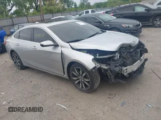 2018 Chevrolet Malibu LT z VIN 1G1ZD5ST2JF218688, wystawiony jako IAAI lot #42234709 z przebiegiem 154 007 mil mil oraz . Historia ofert i sprzedaży dostępna na DreamBid. Obrazek 1.