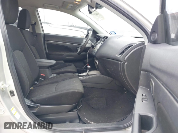 2021 Mitsubishi Outlander ES z VIN JA4APUAU1MU014152, wystawiony jako IAAI lot #41689335 z przebiegiem 112 374 mil mil oraz . Historia ofert i sprzedaży dostępna na DreamBid. Obrazek 5.