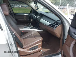 2011 BMW X5 50i with VIN 5UXZV8C55BL419654, listed as a IAAI auction lot 42752609 with 204,677 mi miles and . Bid and sale history available at DreamBid. Image 5.