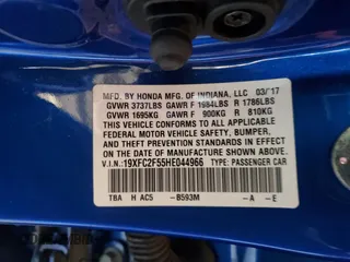 2017 Honda Civic LX z VIN 19XFC2F55HE044966, wystawiony jako Copart lot #56800115 z przebiegiem 67 561 mil mil oraz Szkoda całkowita • Salvage title. Historia ofert i sprzedaży dostępna na DreamBid. Obrazek 12.