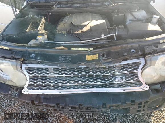 2006 Land Rover Range Rover SC z VIN SALMF134X6A205504, wystawiony jako Copart lot #88591205 z przebiegiem Nie podano mil oraz Szkoda całkowita • Salvage title. Historia ofert i sprzedaży dostępna na DreamBid. Obrazek 12.