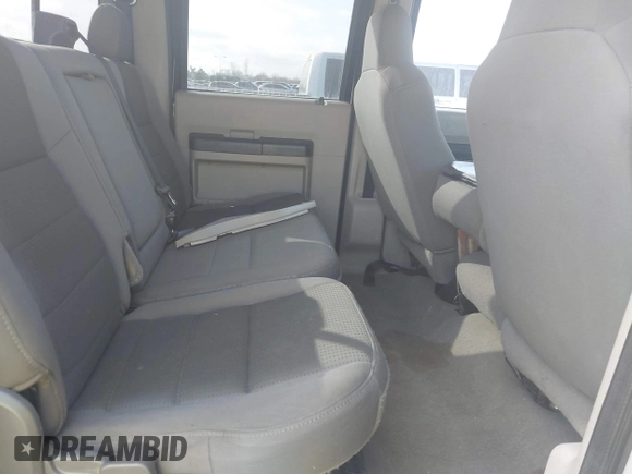 2010 Ford F-350 with VIN 1FTSW3BR4AEA99897, listed as a IAAI auction lot 41493337 with 232,318 mi miles and . Bid and sale history available at DreamBid. Image 8.