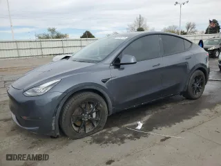 2021 Tesla Model Y Long Range with VIN 5YJYGDEE4MF076774, listed as a Copart auction lot 50566175 with 93,137 mi miles and Salvage Title. Bid and sale history available at carsss.com. Image 1.