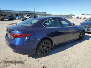 2019 Alfa Romeo Giulia Sport with VIN ZARFAMAN7K7621714, listed as a Copart auction lot 81735784 with 40,273 mi miles and Clean Title. Bid and sale history available at carsss.com. Image 3.