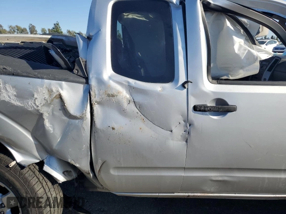 2011 Nissan Frontier SV z VIN 1N6AD0CU3BC447119, wystawiony jako Copart lot #46417145 z przebiegiem Nie podano mil oraz Szkoda całkowita • Salvage title. Historia ofert i sprzedaży dostępna na DreamBid. Obrazek 10.