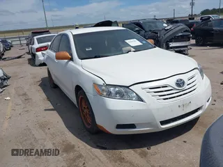 2008 Toyota Camry LE z VIN 4T1BE46K48U792969, wystawiony jako IAAI lot #42056288 z przebiegiem 249 852 mil mil oraz . Historia ofert i sprzedaży dostępna na DreamBid. Obrazek 1.