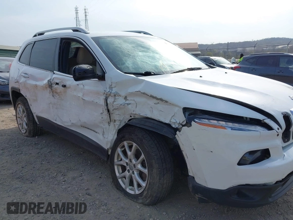 2016 Jeep Cherokee Latitude with VIN 1C4PJMCS1GW242545, listed as a IAAI auction lot 42048421 with 84,667 mi miles and . Bid and sale history available at carsss.com. Image 6.