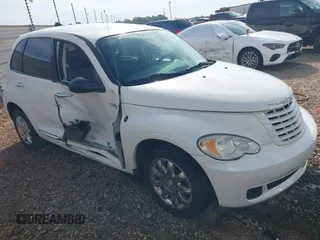 2008 Chrysler PT Cruiser z VIN 3A8FY48B18T244540, wystawiony jako IAAI lot #42152490 z przebiegiem 146 910 mil mil oraz . Historia ofert i sprzedaży dostępna na DreamBid. Obrazek 1.