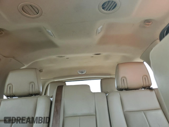 2011 Ford Expedition XLT z VIN 1FMJU1J56BEF56999, wystawiony jako Copart lot #60658085 z przebiegiem 174 613 mil mil oraz Czysty tytuł • Clean title. Historia ofert i sprzedaży dostępna na DreamBid. Obrazek 10.
